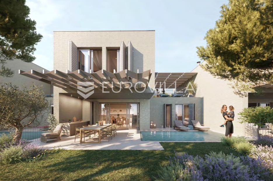 bbc71e2fb61fb86371cc50c2af41b36f.jpg